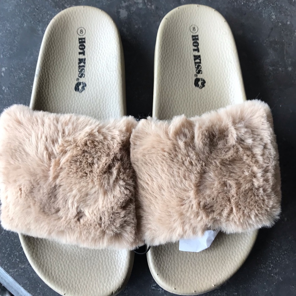 Hot kiss sandals brand new